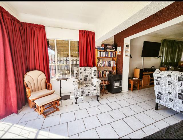 3 BEDROOM HOUSE FOR SALE IN SASOLBURG EXT 3